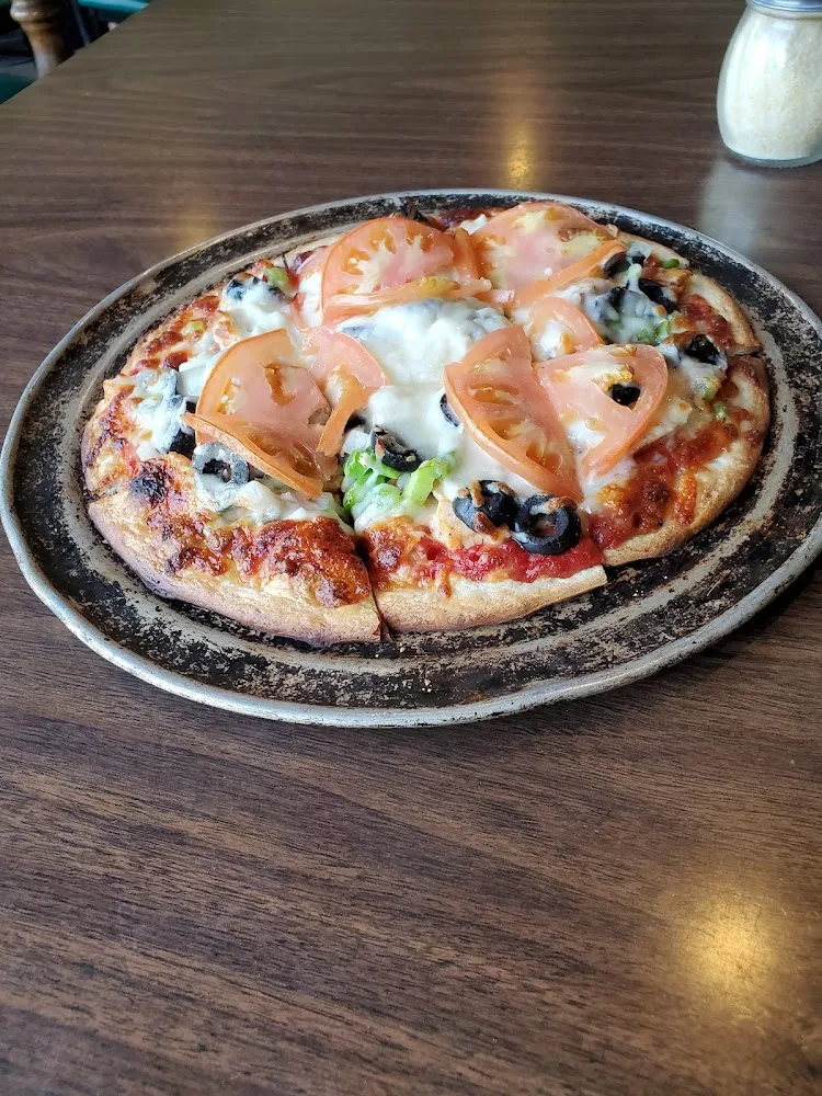 Charlie's Chicken Pizza
