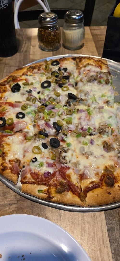 Charlie's Pizza Pub